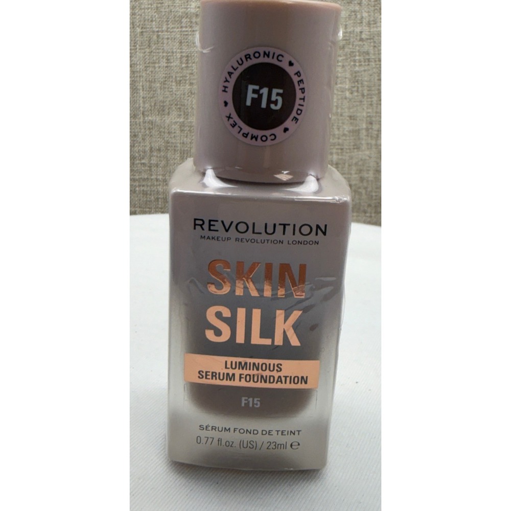 Makeup Revolution‎ Skin Silk Luminous Serum Foundation F15 Hyaluronic Peptide